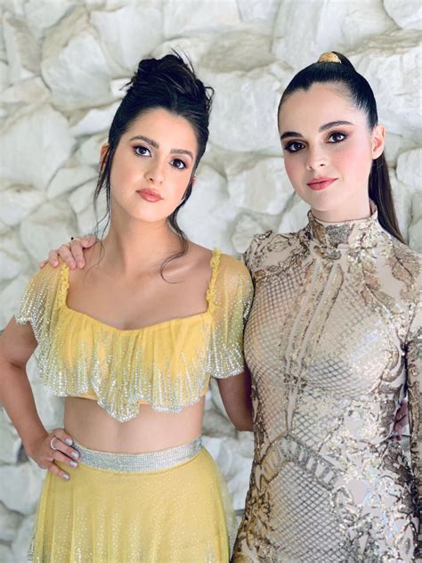 laura marano vanessa marano